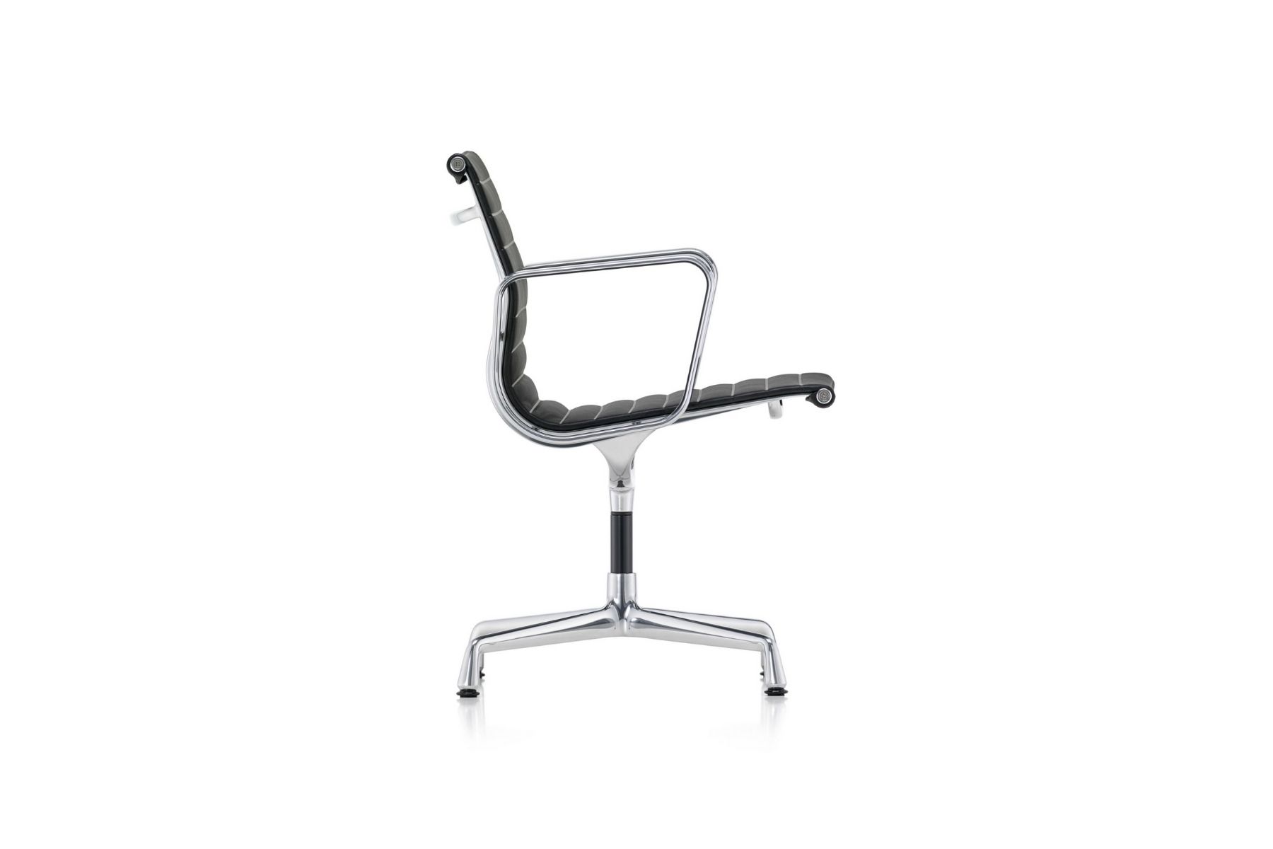 Vitra Aluminium Chair EA108 verchromt mit Hopsak Produktbild