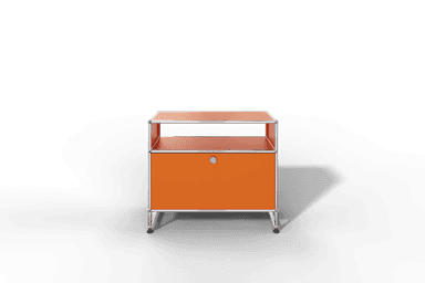 USM Haller Sideboard auf Sockel mit einer Klapptüre Produktbild